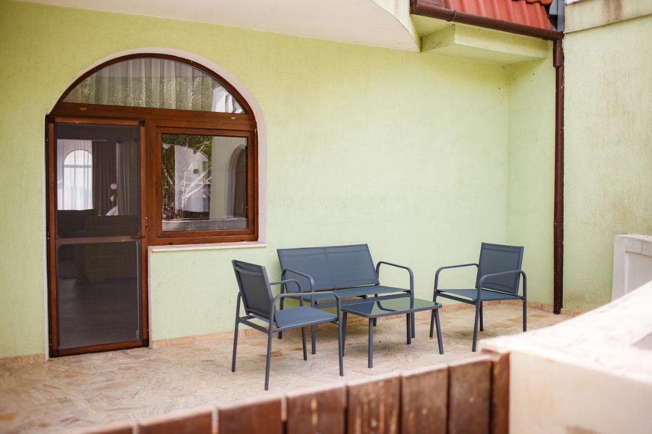 Rya Residence Oradea Buitenkant foto
