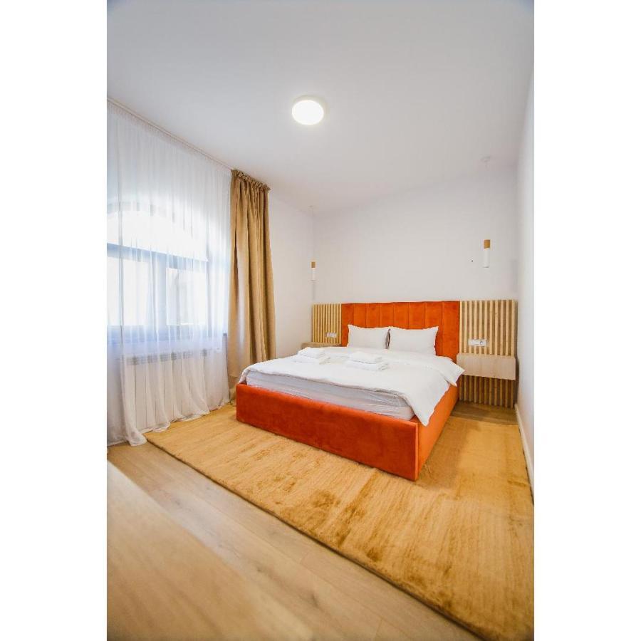 Rya Residence Oradea Buitenkant foto